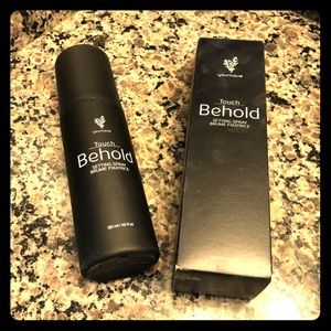 Behold Setting Spray - Brand new